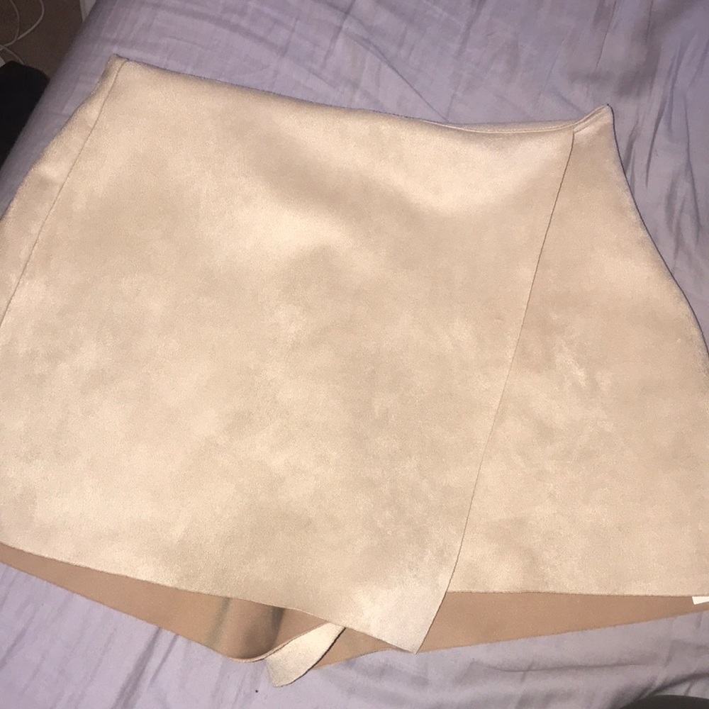 Zara Suede Skort size small